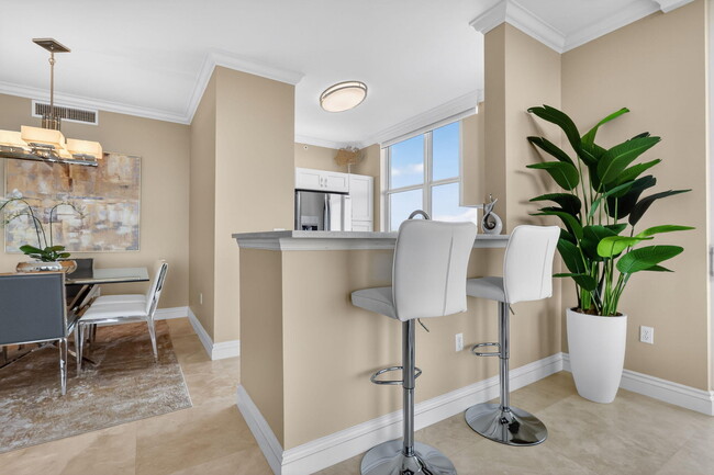 Building Photo - 700 E Boynton Beach Blvd