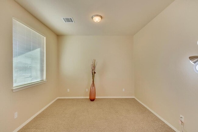 Building Photo - Lovely 4 bedroom, 2.5  in West Side El Paso!!