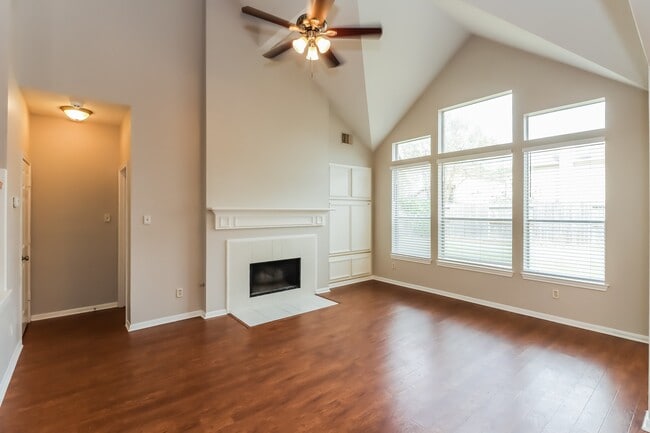 Building Photo - 14115 Ivy Bluff Ct