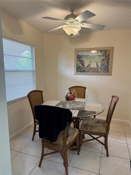 Building Photo - 1601 Abaco Dr