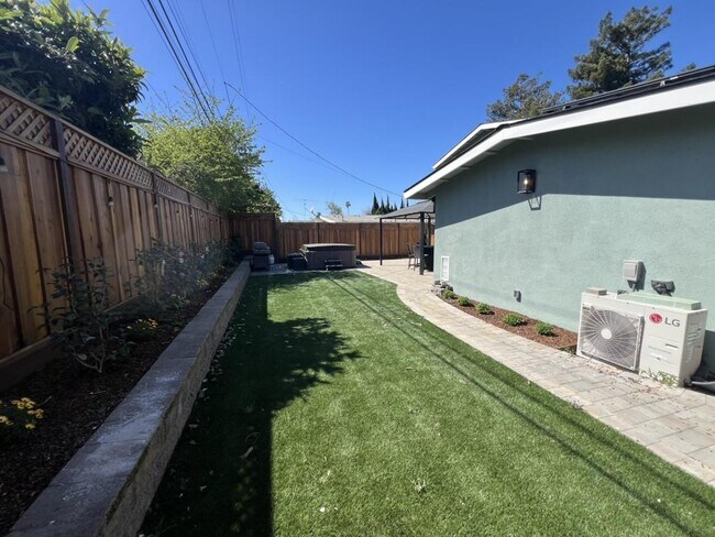 Building Photo - 1180 Pecos Way