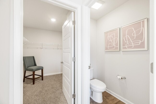 Building Photo - 1949 Tree Swallow Dr