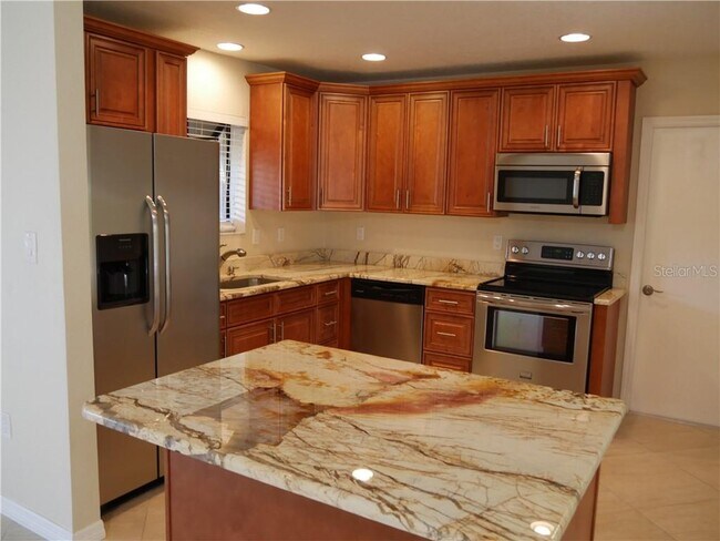 Building Photo - 3026 Vinson Ave