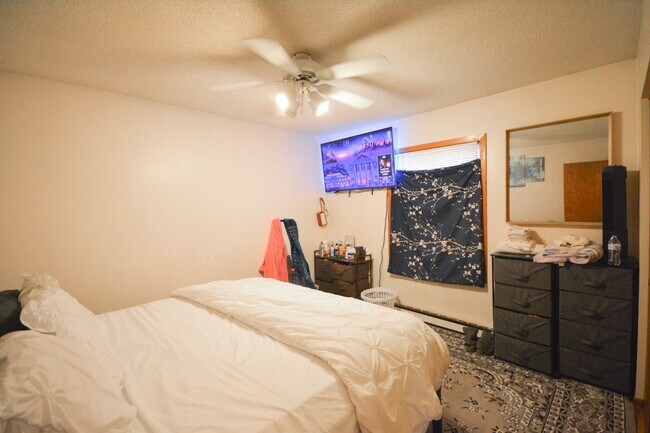 Building Photo - 2228-2234 2nd St SW