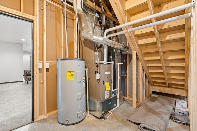 Building Photo - 1107 S Foss Ave