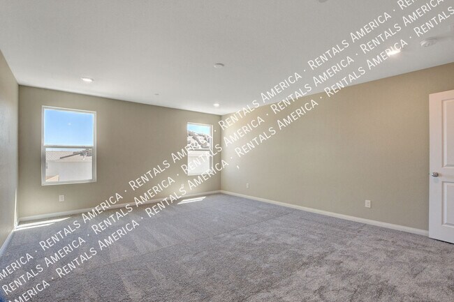 Building Photo - 6820 Calvitero St