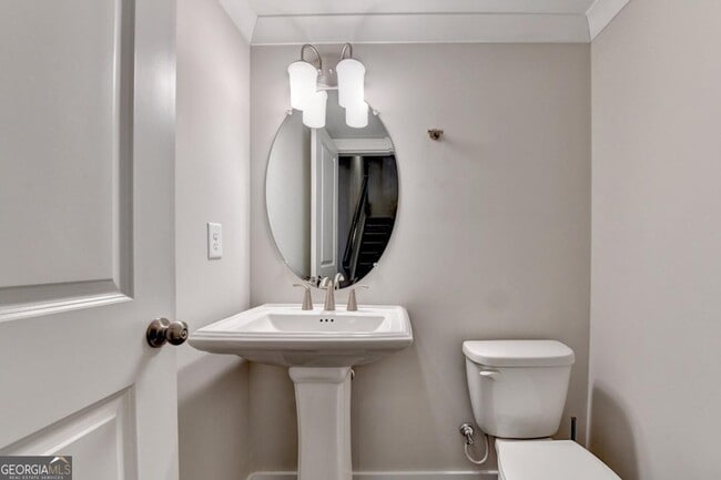 Building Photo - 2083 Holtz Ln