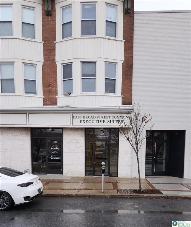 Primary Photo - 50 E Broad St