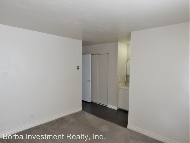 Building Photo - 17516 Grand Ave