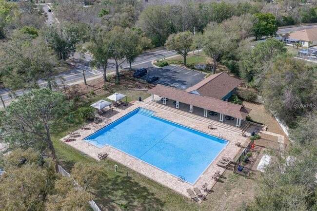 Building Photo - 2480 Sagemont Dr