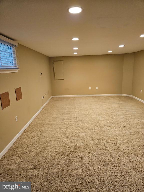 Building Photo - 1369 Park Garden Ln
