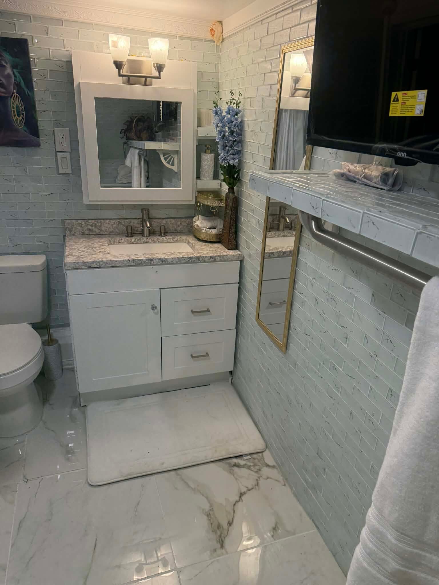 Building Photo - 42 Gage St