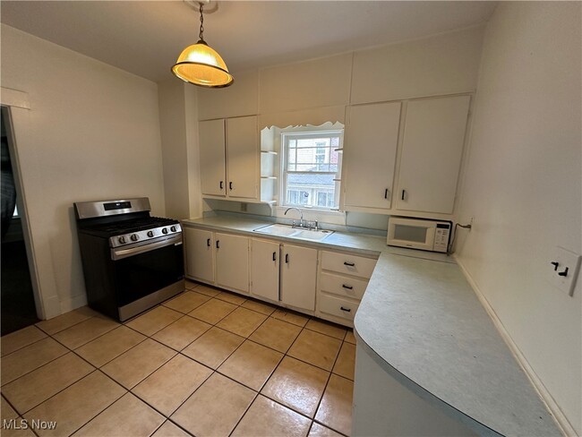 Building Photo - 175 Brookline Ave