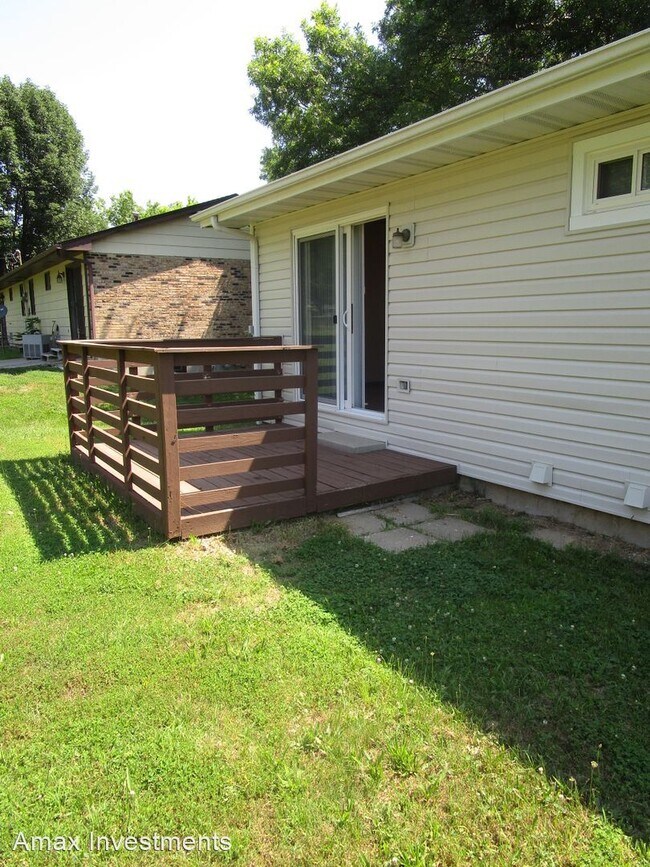 Building Photo - 1801-1803-1803 Garden Dr