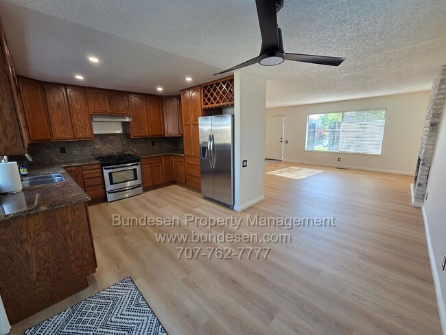 Building Photo - Charming updated 3-Bedroom, 2 bathroom Home with Expansive Outdoor Living in Rohnert Park