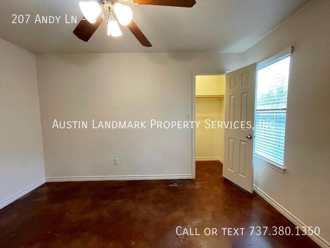 Building Photo - 207 Andy Ln