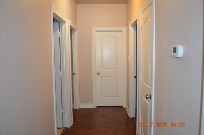 Building Photo - 9638 Castlerock Tr