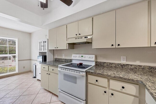 Building Photo - 4483 Longmeadow