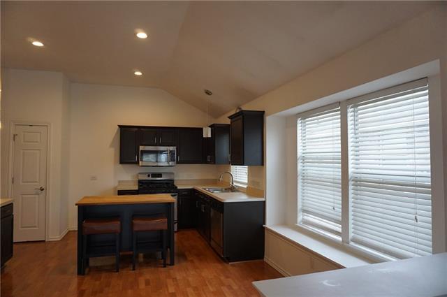 Building Photo - 2110 Wisteria Way