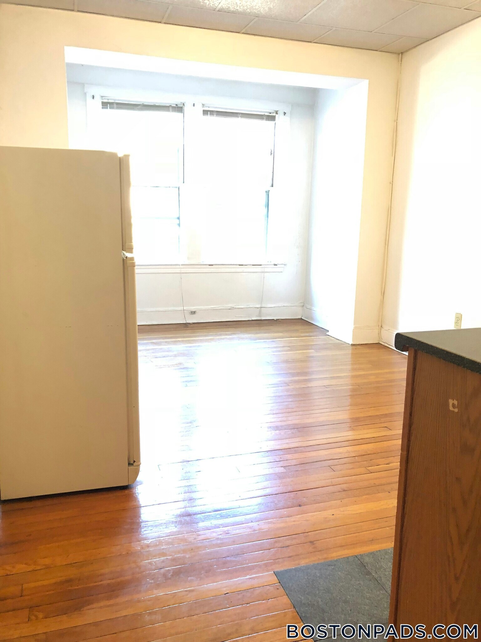 Building Photo - 72 Strathmore Rd