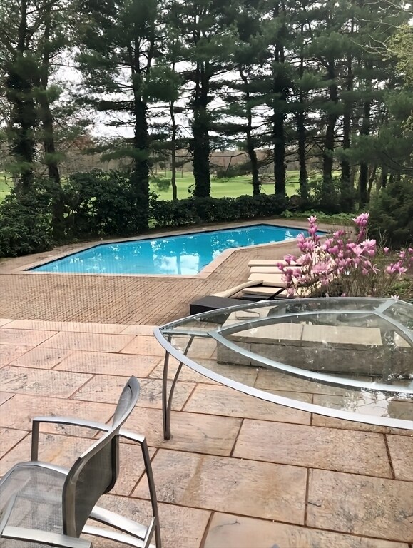 Building Photo - 132 Yarmouth Rd