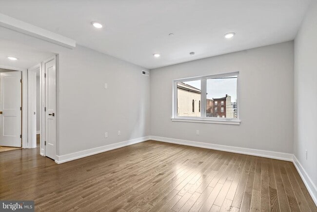 Building Photo - 1533 N 2nd St