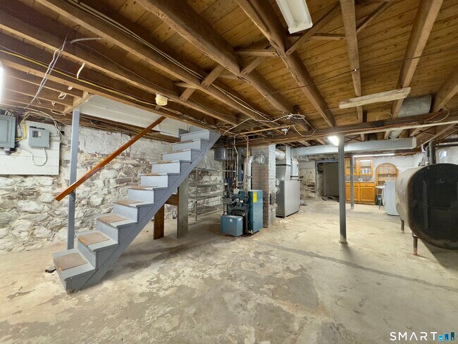 Building Photo - 186 W Washington St