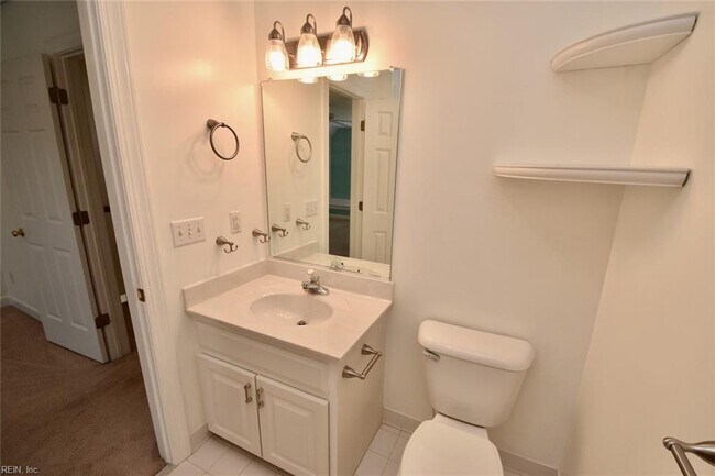 Building Photo - 1514 Bordeaux Pl