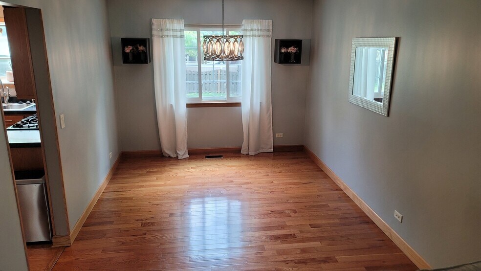 Building Photo - 3885 Thornberry Way