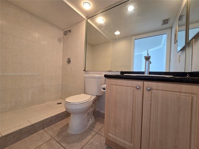 Building Photo - 10785 SW 108th Ave