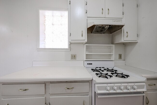 Building Photo - 4608 N 10th Pl