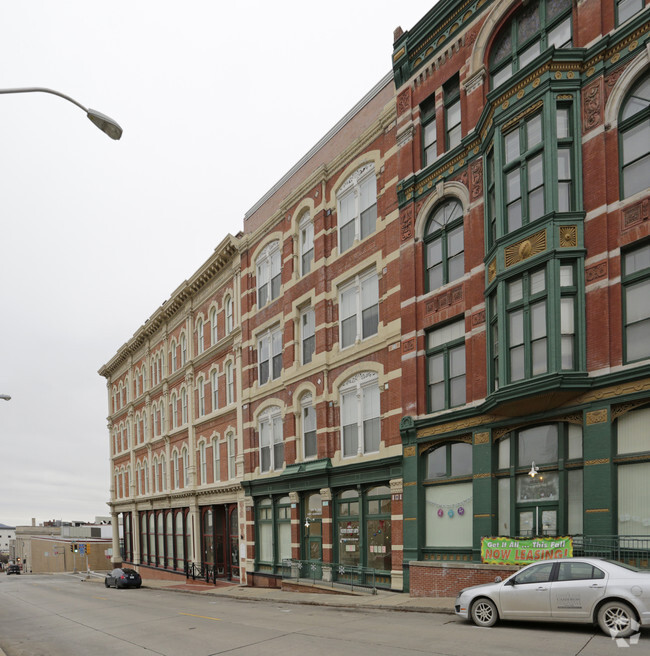 Building Photo - Fourth Street Lofts
