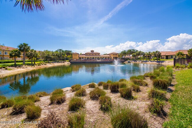 Building Photo - 746 Ventura Dr