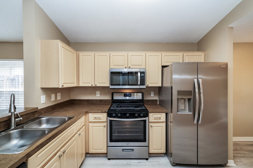 Building Photo - 6719 Summer Cove Dr