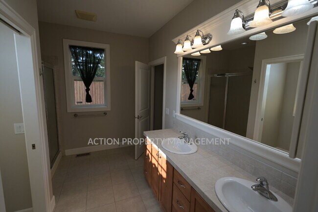 Building Photo - Beautiful 3 bed 2 bath home in Sequim