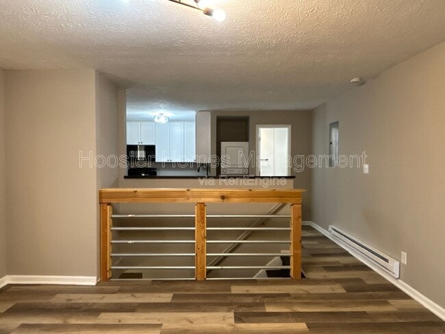 Building Photo - 1340 Barth Ave