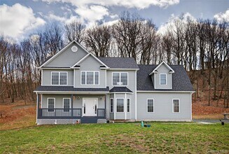 Building Photo - 98 Bender Rd