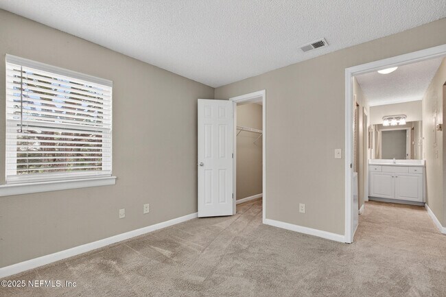 Building Photo - 100 Fairway Park Blvd