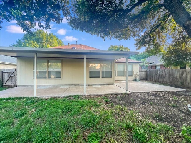 Building Photo - 1512 Suzi Ln