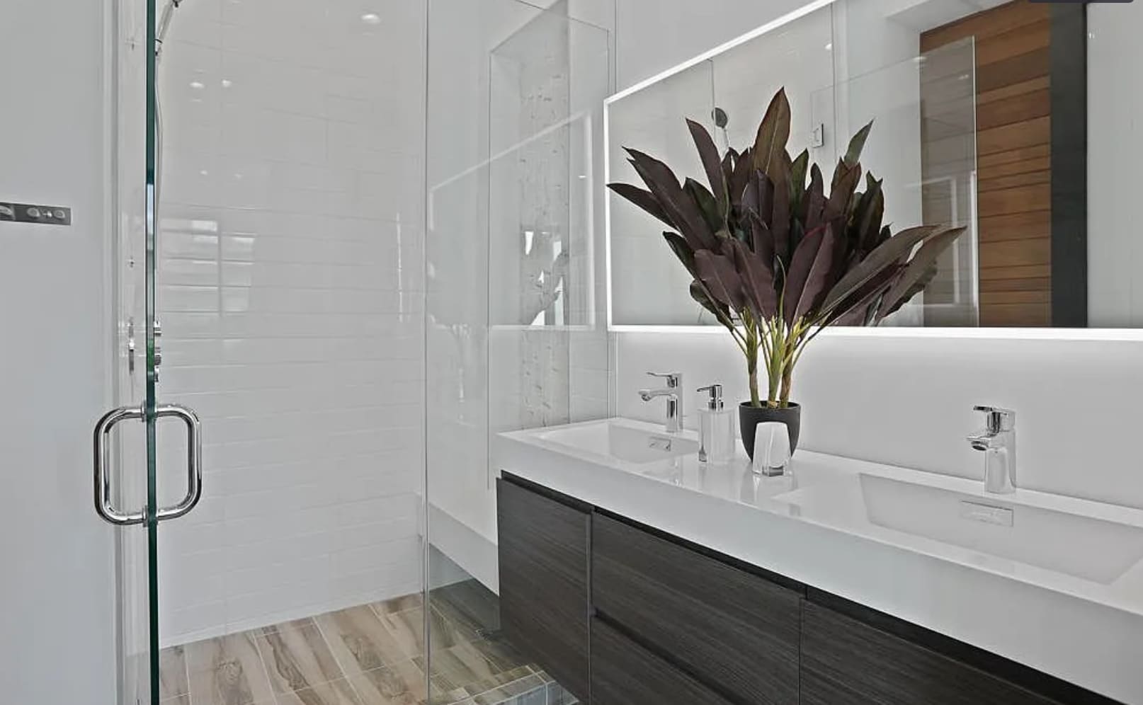 Building Photo - 2323 28th St