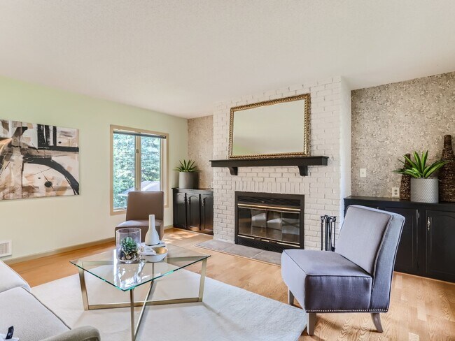 Building Photo - 8840 Morris Rd