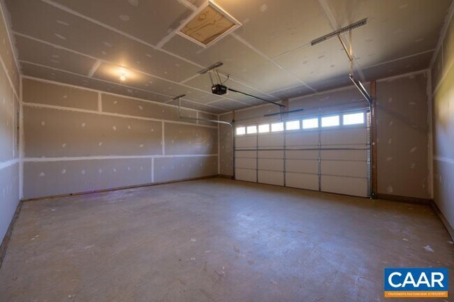 Building Photo - 302 Barrington Dr