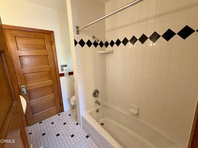 Building Photo - 1020 Garfield Ave