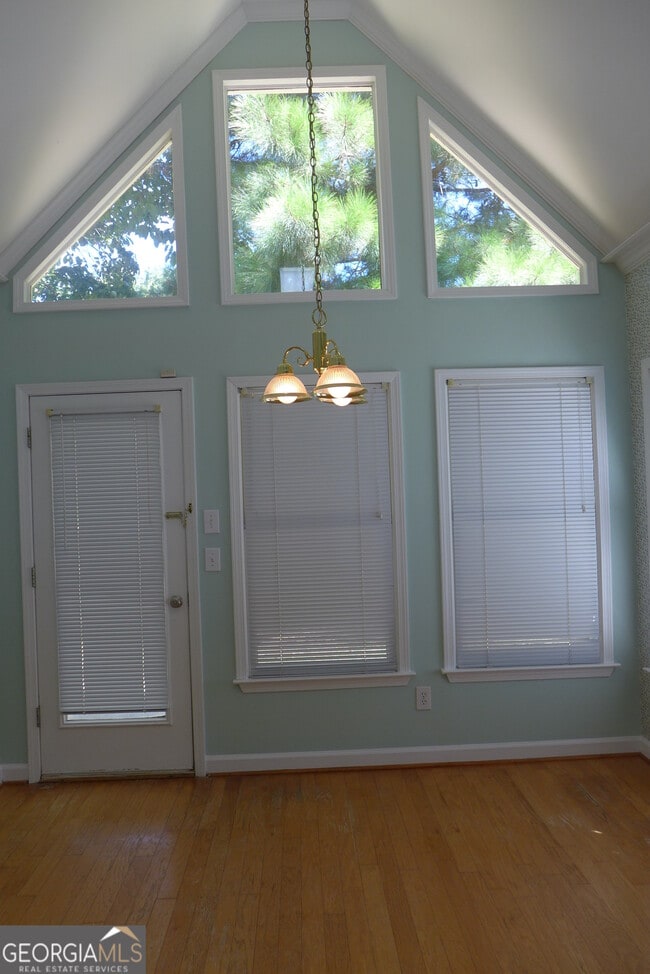 Building Photo - 4710 Fairway View Ct