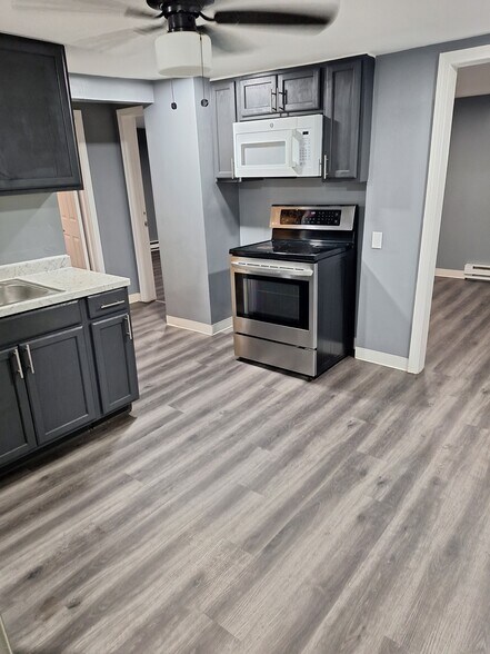 Kitchen - 197 Tremont St