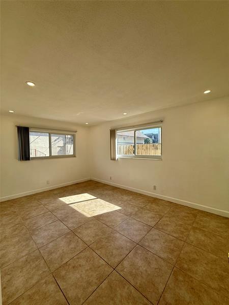 Building Photo - 3061 NE 49th St