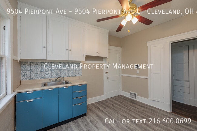 Building Photo - Charming Cleveland Duplex