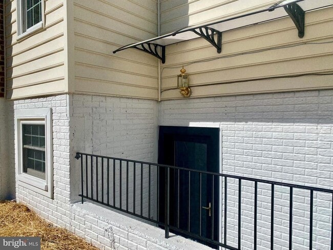 Building Photo - 7806 Birnam Wood Dr