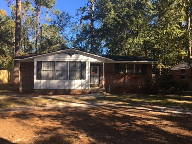 Building Photo - 3 Bedroom / 1 Bath Close to VSU