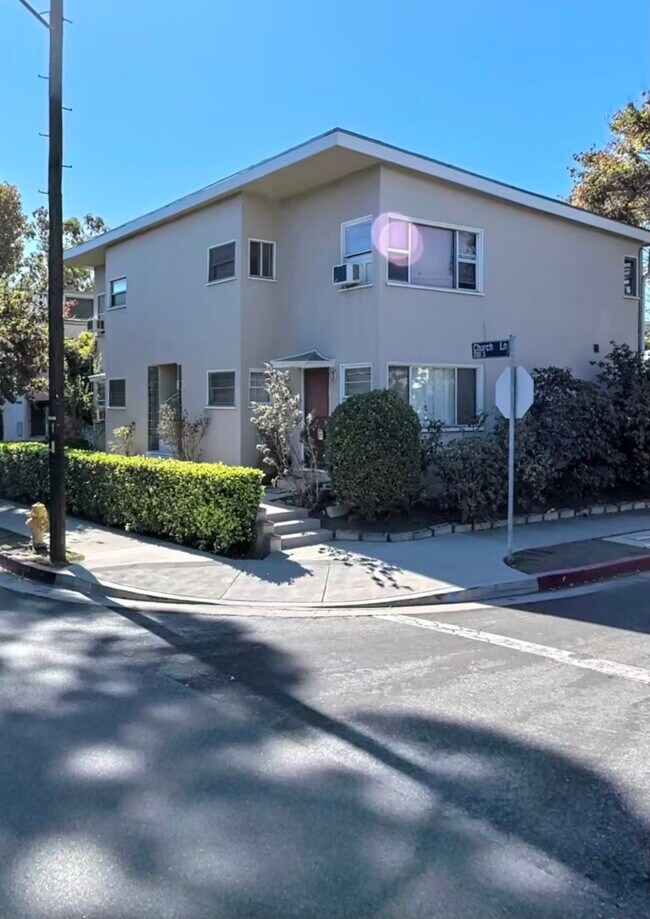 Primary Photo - 265 S Church Ln